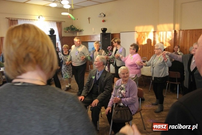 Zdjęcie w galerii na portalu naszraciborz.pl: Seniorzy z Wojnowic spotkali się już po raz dwunasty wiadomości z regionu