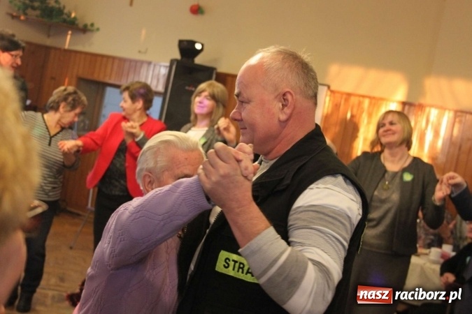 Zdjęcie w galerii na portalu naszraciborz.pl: Seniorzy z Wojnowic spotkali się już po raz dwunasty wiadomości z regionu