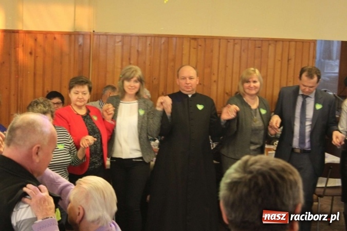 Zdjęcie w galerii na portalu naszraciborz.pl: Seniorzy z Wojnowic spotkali się już po raz dwunasty wiadomości z regionu