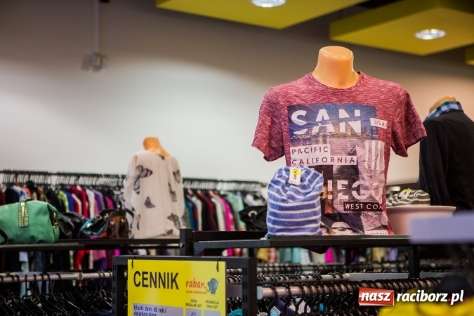 Zdjęcie w galerii na portalu naszraciborz.pl: 1 lutego wielkie otwarcie nowego salonu Raban przy ul. Opawskiej  wiadomości z regionu