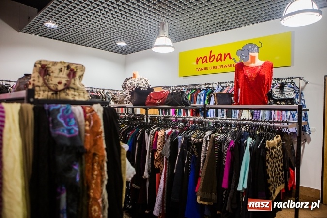 Zdjęcie w galerii na portalu naszraciborz.pl: 1 lutego wielkie otwarcie nowego salonu Raban przy ul. Opawskiej  wiadomości z regionu