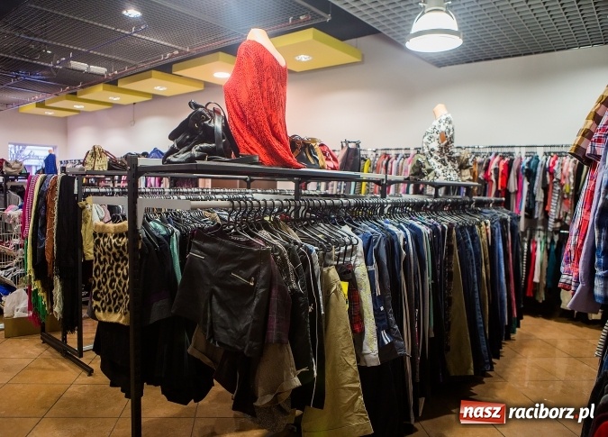 Zdjęcie w galerii na portalu naszraciborz.pl: 1 lutego wielkie otwarcie nowego salonu Raban przy ul. Opawskiej  wiadomości z regionu