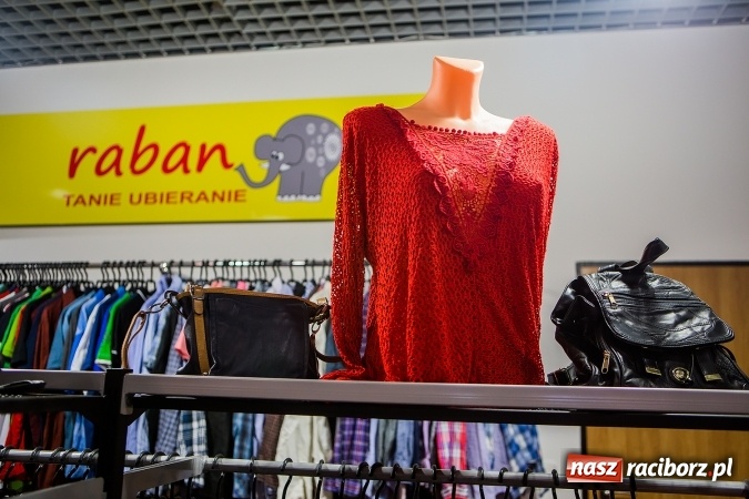 Zdjęcie w galerii na portalu naszraciborz.pl: 1 lutego wielkie otwarcie nowego salonu Raban przy ul. Opawskiej  wiadomości z regionu