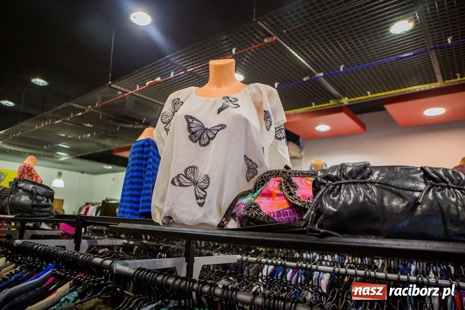 Zdjęcie w galerii na portalu naszraciborz.pl: 1 lutego wielkie otwarcie nowego salonu Raban przy ul. Opawskiej  wiadomości z regionu