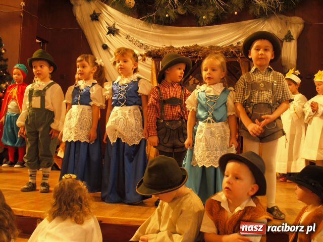 Zdjęcie w galerii na portalu naszraciborz.pl: JASEŁKA 2010 w Tworkowie wiadomości z regionu