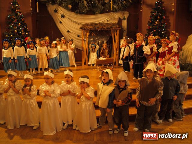 Zdjęcie w galerii na portalu naszraciborz.pl: JASEŁKA 2010 w Tworkowie wiadomości z regionu