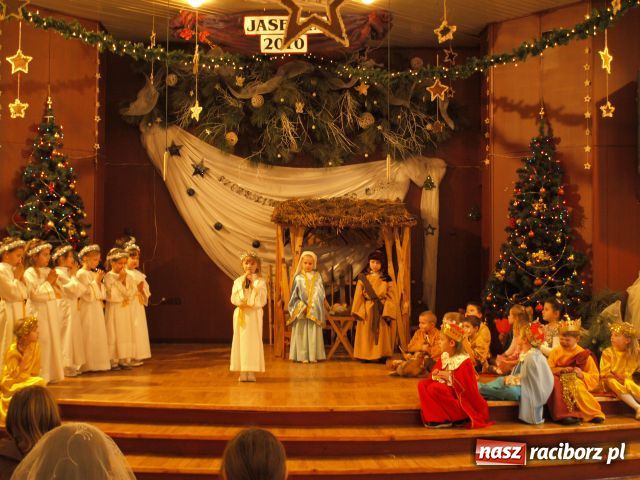 Zdjęcie w galerii na portalu naszraciborz.pl: JASEŁKA 2010 w Tworkowie wiadomości z regionu