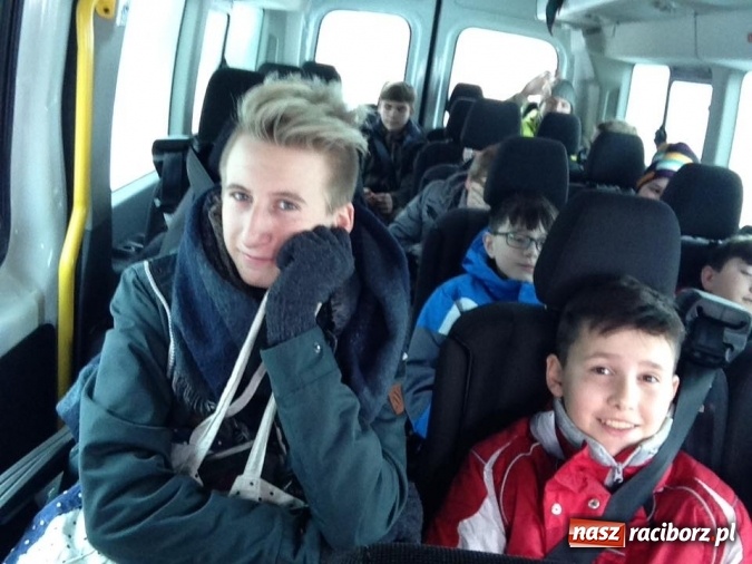 Zdjęcie w galerii na portalu naszraciborz.pl: Być jak Cichociemny, czyli zimowisko raciborskich harcerzy w Pokrzywnej wiadomości z regionu