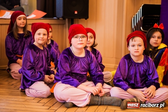 Zdjęcie w galerii na portalu naszraciborz.pl: Występy artystyczne w Domu Pomocy Społecznej wiadomości z regionu