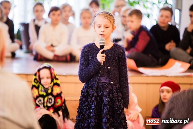 Zdjęcie w galerii na portalu naszraciborz.pl: Występy artystyczne w Domu Pomocy Społecznej wiadomości z regionu