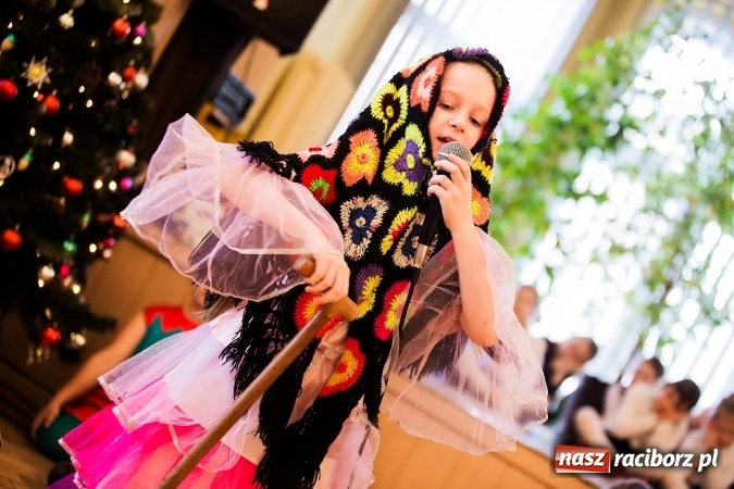 Zdjęcie w galerii na portalu naszraciborz.pl: Występy artystyczne w Domu Pomocy Społecznej wiadomości z regionu
