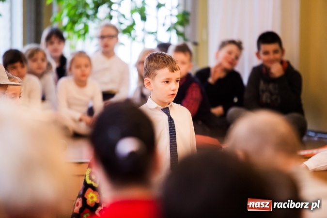 Zdjęcie w galerii na portalu naszraciborz.pl: Występy artystyczne w Domu Pomocy Społecznej wiadomości z regionu