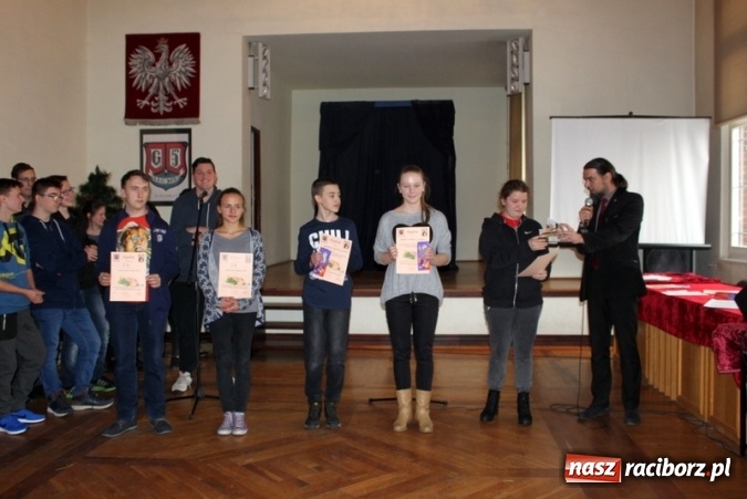 Zdjęcie w galerii na portalu naszraciborz.pl: Gimnazjum nr 5 podsumowuje wyniki nauczania  wiadomości z regionu