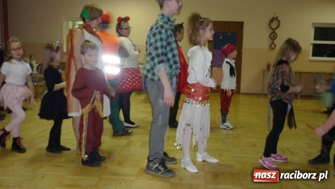 Zdjęcie w galerii na portalu naszraciborz.pl: Bal przebierańc&oacute;w w Bojanowie za nami wiadomości z regionu