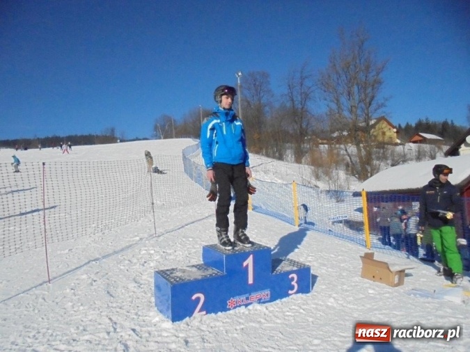 Zdjęcie w galerii na portalu naszraciborz.pl: Tenisiści TKKF Rafako na nartach wiadomości z regionu