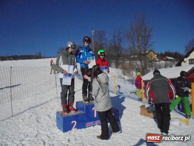 Zdjęcie w galerii na portalu naszraciborz.pl: Tenisiści TKKF Rafako na nartach wiadomości z regionu