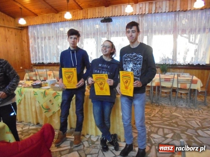 Zdjęcie w galerii na portalu naszraciborz.pl: Tenisiści TKKF Rafako na nartach wiadomości z regionu