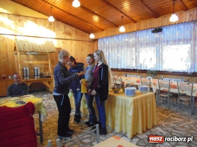 Zdjęcie w galerii na portalu naszraciborz.pl: Tenisiści TKKF Rafako na nartach wiadomości z regionu