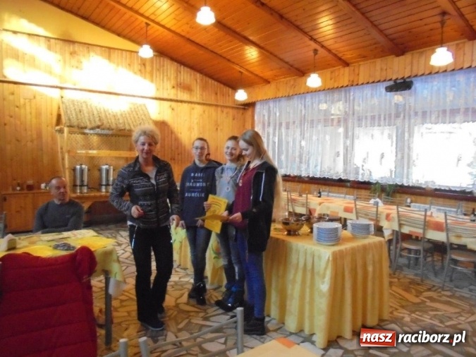 Zdjęcie w galerii na portalu naszraciborz.pl: Tenisiści TKKF Rafako na nartach wiadomości z regionu