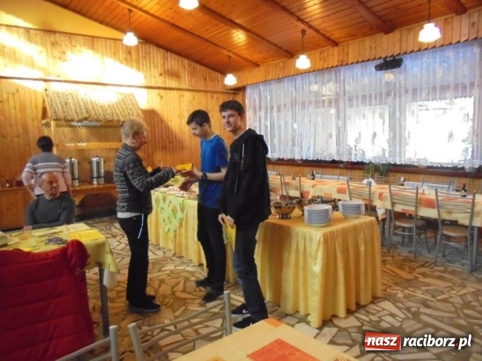 Zdjęcie w galerii na portalu naszraciborz.pl: Tenisiści TKKF Rafako na nartach wiadomości z regionu