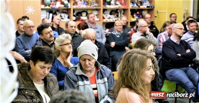 Zdjęcie w galerii na portalu naszraciborz.pl: Mieszkańcy Markowic chcą walczyć ze smogiem wiadomości z regionu