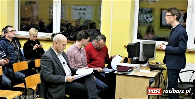 Zdjęcie w galerii na portalu naszraciborz.pl: Mieszkańcy Markowic chcą walczyć ze smogiem wiadomości z regionu