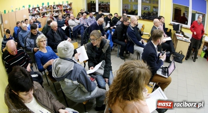 Zdjęcie w galerii na portalu naszraciborz.pl: Mieszkańcy Markowic chcą walczyć ze smogiem wiadomości z regionu