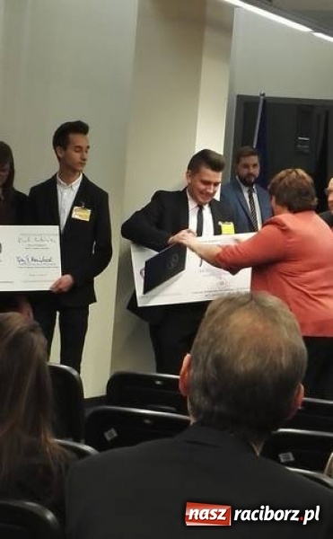 Zdjęcie w galerii na portalu naszraciborz.pl: Brawo Mechanik! CKZiU nr 2 drugie w kraju w konkursie Głównego Inspektoriatu Sanitarnego wiadomości z regionu