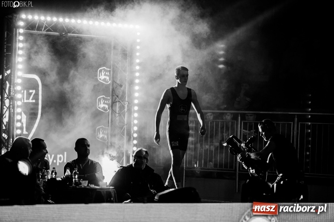 Zdjęcie w galerii na portalu naszraciborz.pl: Krajowa Liga Zapaśnicza. MKZ Unia Racibórz tylko zremisowała z AZS AWF Warszawa wiadomości z regionu