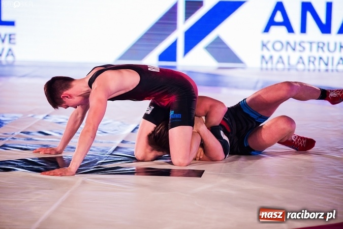 Zdjęcie w galerii na portalu naszraciborz.pl: Krajowa Liga Zapaśnicza. MKZ Unia Racibórz tylko zremisowała z AZS AWF Warszawa wiadomości z regionu