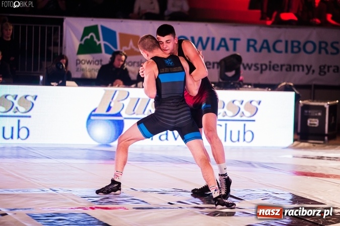 Zdjęcie w galerii na portalu naszraciborz.pl: Krajowa Liga Zapaśnicza. MKZ Unia Racibórz tylko zremisowała z AZS AWF Warszawa wiadomości z regionu