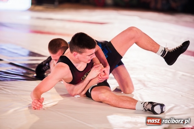 Zdjęcie w galerii na portalu naszraciborz.pl: Krajowa Liga Zapaśnicza. MKZ Unia Racibórz tylko zremisowała z AZS AWF Warszawa wiadomości z regionu
