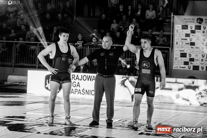 Zdjęcie w galerii na portalu naszraciborz.pl: Krajowa Liga Zapaśnicza. MKZ Unia Racibórz tylko zremisowała z AZS AWF Warszawa wiadomości z regionu