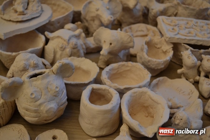Zdjęcie w galerii na portalu naszraciborz.pl: Prace ceramiczne powróciły na Zamek Piastowski  wiadomości z regionu
