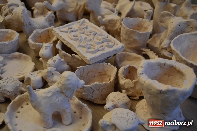 Zdjęcie w galerii na portalu naszraciborz.pl: Prace ceramiczne powróciły na Zamek Piastowski  wiadomości z regionu