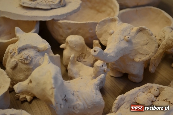 Zdjęcie w galerii na portalu naszraciborz.pl: Prace ceramiczne powróciły na Zamek Piastowski  wiadomości z regionu