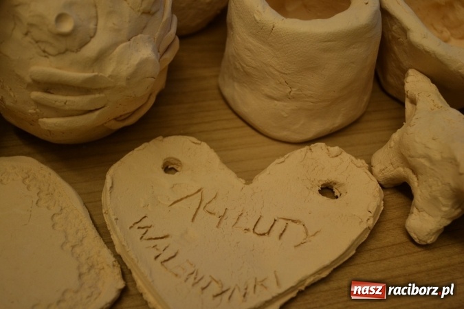 Zdjęcie w galerii na portalu naszraciborz.pl: Prace ceramiczne powróciły na Zamek Piastowski  wiadomości z regionu