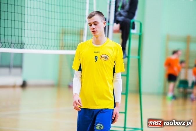 Zdjęcie w galerii na portalu naszraciborz.pl: Miejski Finał Szkół Ponadgimnazjalnych w Piłce Siatkowej Chłopców wiadomości z regionu