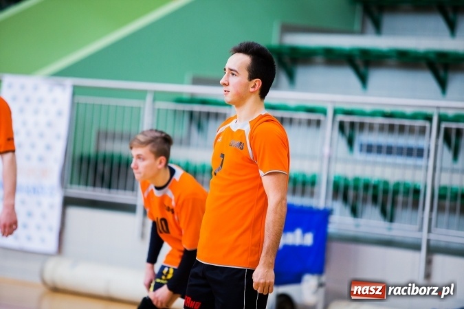 Zdjęcie w galerii na portalu naszraciborz.pl: Miejski Finał Szkół Ponadgimnazjalnych w Piłce Siatkowej Chłopców wiadomości z regionu