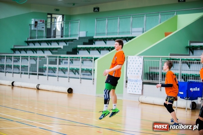 Zdjęcie w galerii na portalu naszraciborz.pl: Miejski Finał Szkół Ponadgimnazjalnych w Piłce Siatkowej Chłopców wiadomości z regionu