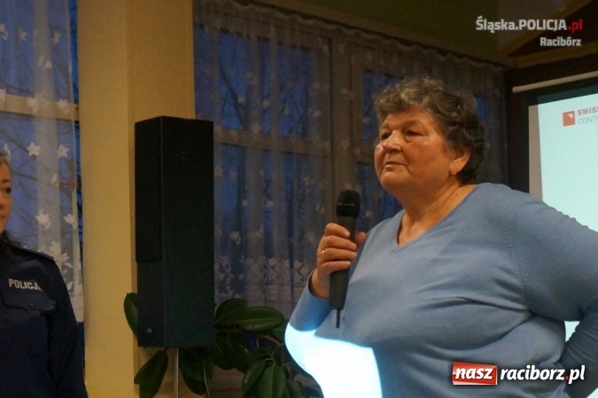 Zdjęcie w galerii na portalu naszraciborz.pl: Członkowie koła seniora Południe spotkali się z policjantką wiadomości z regionu