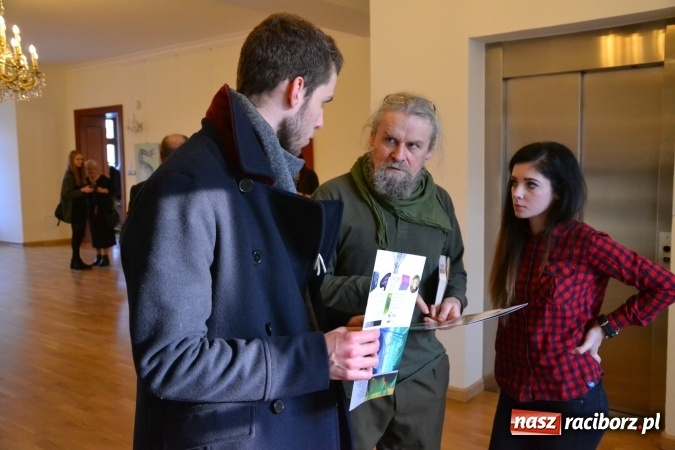 Zdjęcie w galerii na portalu naszraciborz.pl: DYPLOMY 2016 – wernisaż wystawy prac absolwentów Edukacji artystycznej w zakresie sztuk plastycznych wiadomości z regionu