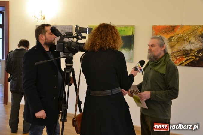 Zdjęcie w galerii na portalu naszraciborz.pl: DYPLOMY 2016 – wernisaż wystawy prac absolwentów Edukacji artystycznej w zakresie sztuk plastycznych wiadomości z regionu