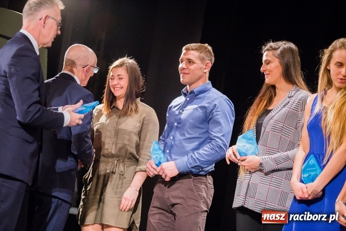 Zdjęcie w galerii na portalu naszraciborz.pl: X Gala Raciborskiego Sportu w Domu Kultury Strzecha wiadomości z regionu