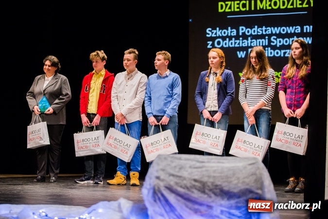 Zdjęcie w galerii na portalu naszraciborz.pl: X Gala Raciborskiego Sportu w Domu Kultury Strzecha wiadomości z regionu