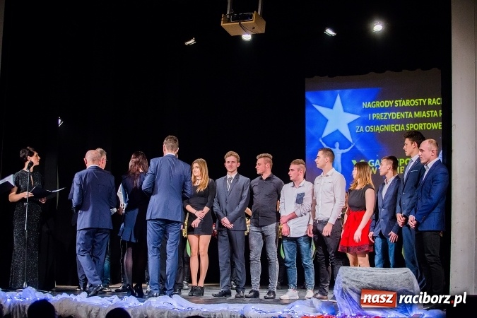 Zdjęcie w galerii na portalu naszraciborz.pl: X Gala Raciborskiego Sportu w Domu Kultury Strzecha wiadomości z regionu