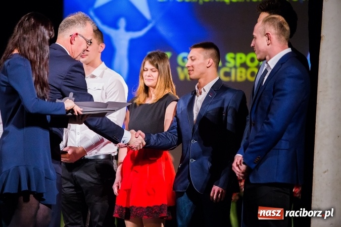Zdjęcie w galerii na portalu naszraciborz.pl: X Gala Raciborskiego Sportu w Domu Kultury Strzecha wiadomości z regionu