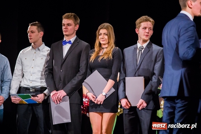 Zdjęcie w galerii na portalu naszraciborz.pl: X Gala Raciborskiego Sportu w Domu Kultury Strzecha wiadomości z regionu