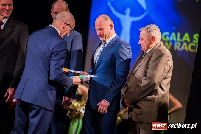Zdjęcie w galerii na portalu naszraciborz.pl: X Gala Raciborskiego Sportu w Domu Kultury Strzecha wiadomości z regionu