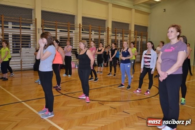 Zdjęcie w galerii na portalu naszraciborz.pl: I Charytatywny Maraton Fitness w Krzyżanowicach dla Sebastiana wiadomości z regionu